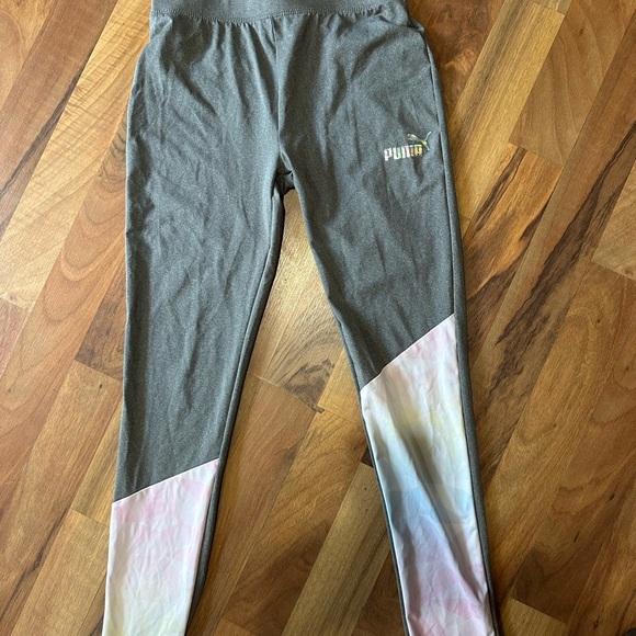 PUMA Kids Leggings in Gray with Pink Highlights - Picture 1 of 4